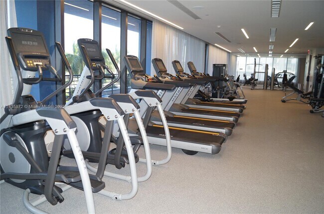 Foto del edificio - 5350 NW 84th Ave
