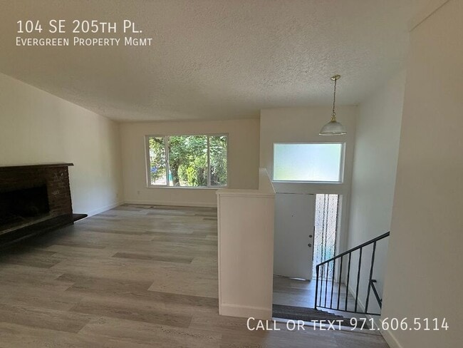 Photo - 104 SE 205th Pl House