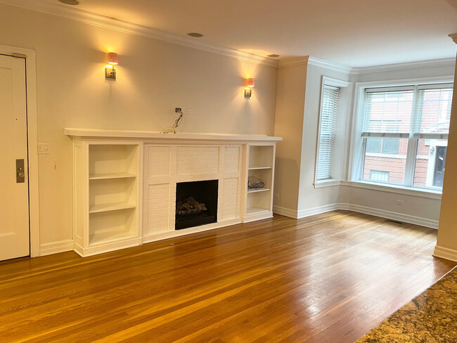 Building Photo - 2701 N Mildred Ave
