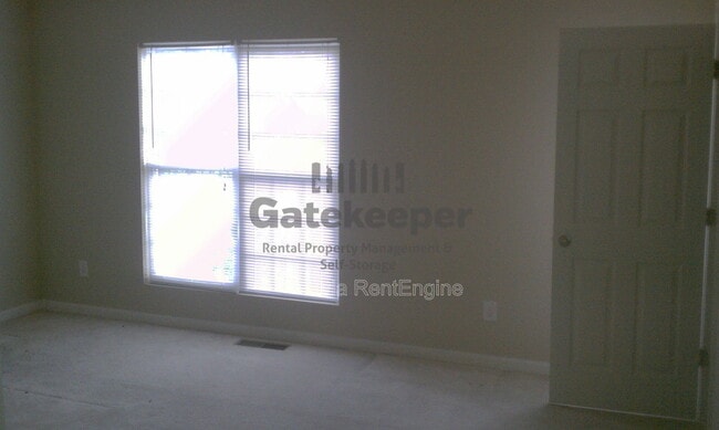 Building Photo - 5616 Union Pointe Dr