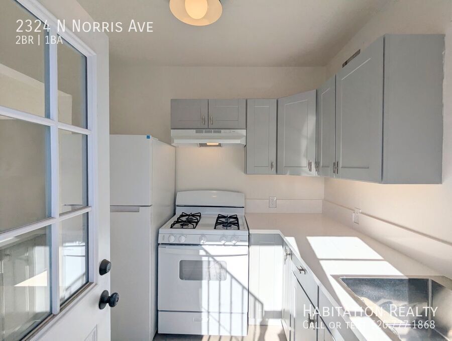 Foto principal - Remodeled 2Bed/1Bath, near the U of A near...