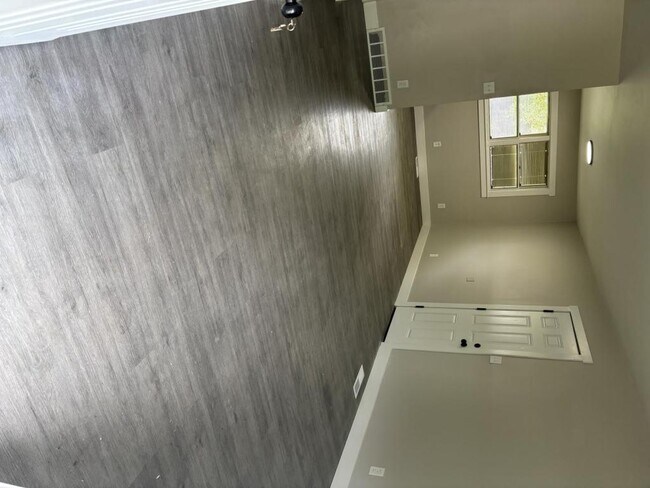 Foto del edificio - 790 Harlan Pl