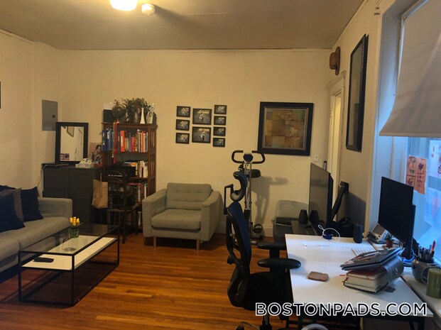 Foto del edificio - 231-235 Park Dr