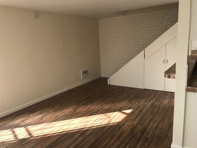 Foto del edificio - 1264 Bryce Way