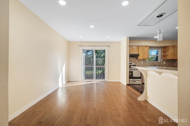 Foto del edificio - 6304 Hana Rd