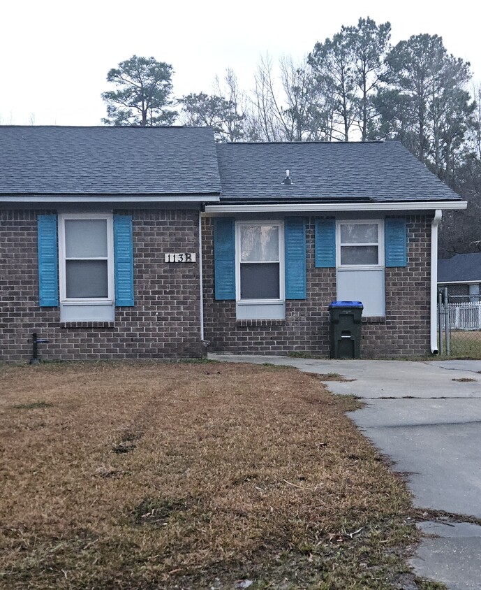 Primary Photo - 113 Canvasback Dr