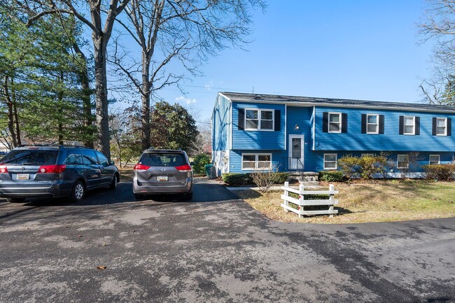 Building Photo - 3 Bedroom Oasis in Severna Park