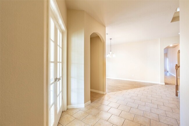 Foto del edificio - 7220 Petersburg Dr