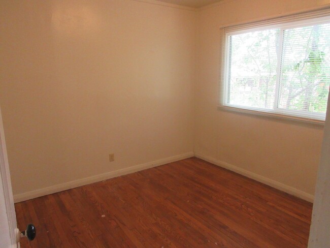 Foto del edificio - 2 bedroom, 1 bathroom Twin Home