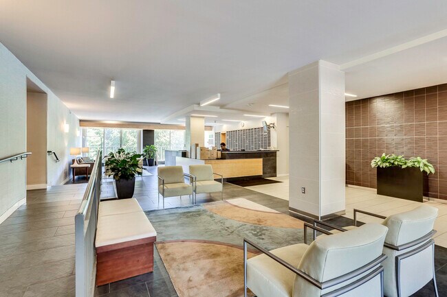 Foto del edificio - 2939 Van Ness St NW