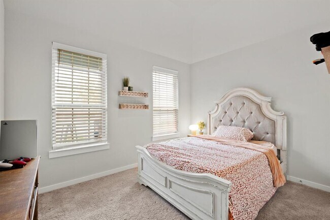 Building Photo - 16822 Olympic National Dr