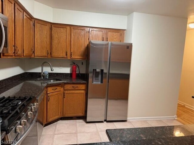 Foto del edificio - 10 Leahy Ct