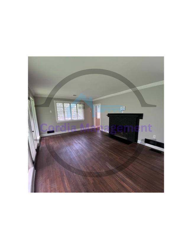 Photo - 2 Bedroom For Rent in Decatur - Gorgeous H... House