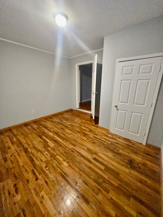 Foto del edificio - 1158 Fairplains Rd