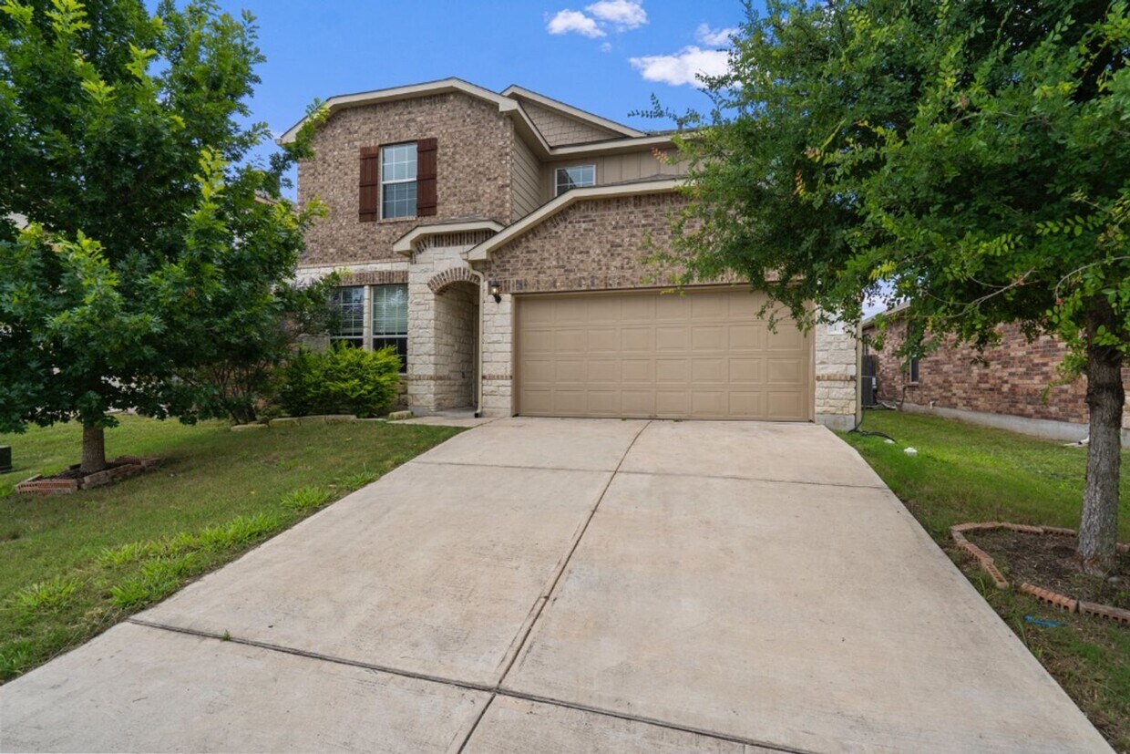 Primary Photo - 301 Stella Gold St, Buda, Texas 78610