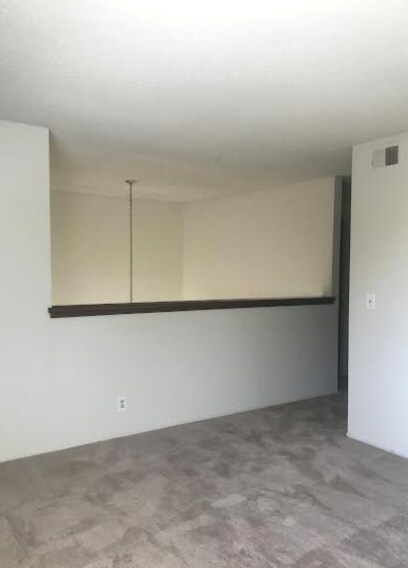Building Photo - 3133 Acorn Ct