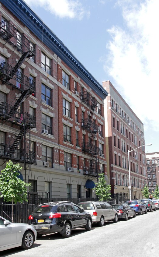 Building Photo - 552-554 W 163rd St