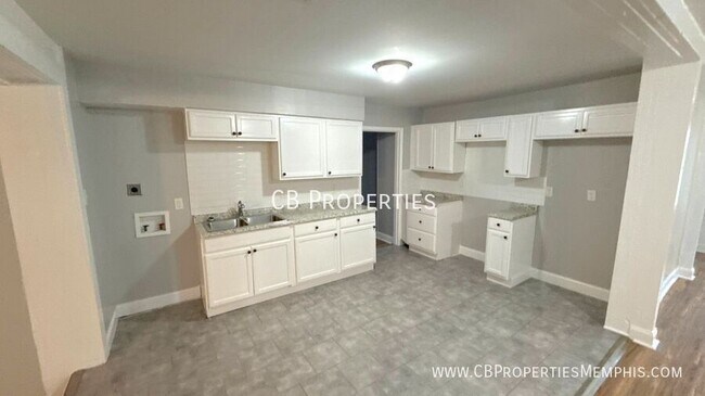 Foto del edificio - 2389 Scaper St