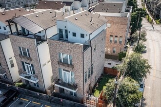 Building Photo - 1028 Patterson St