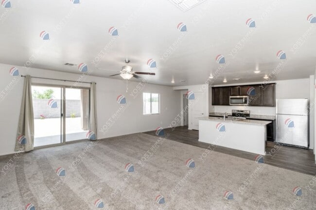 Building Photo - Inviting home in Ghost Hollow!