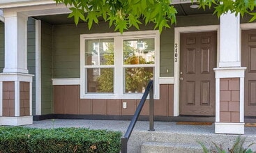 Building Photo - 3403 30th Dr