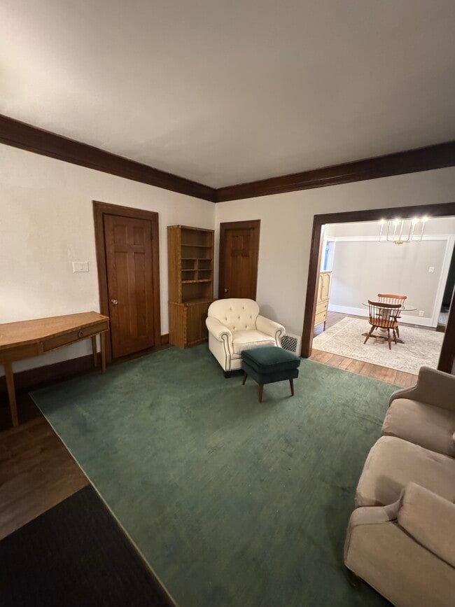 Foto del edificio - 7615 Woodrow Wilson St
