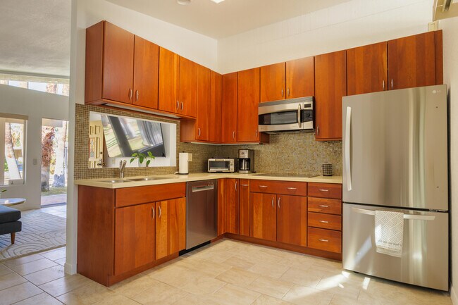 Foto del edificio - 290 San Jacinto Dr