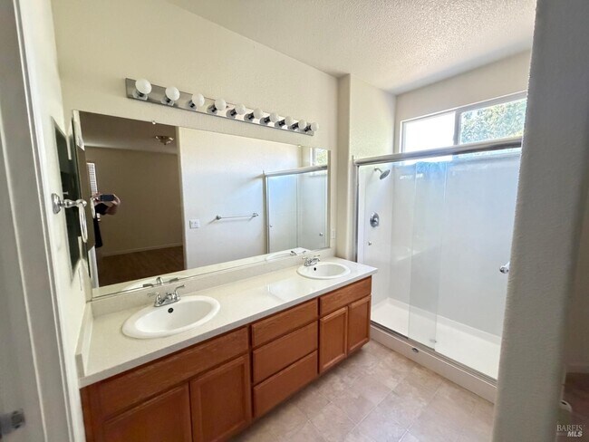 Foto del edificio - 760 Turnberry Terrace