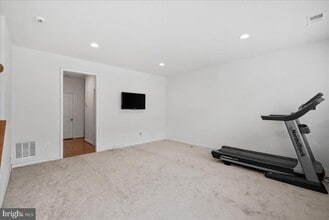 Building Photo - 43387 Charitable St