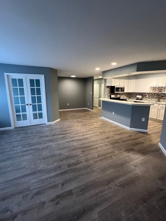 Building Photo - 26 Trotters Ln