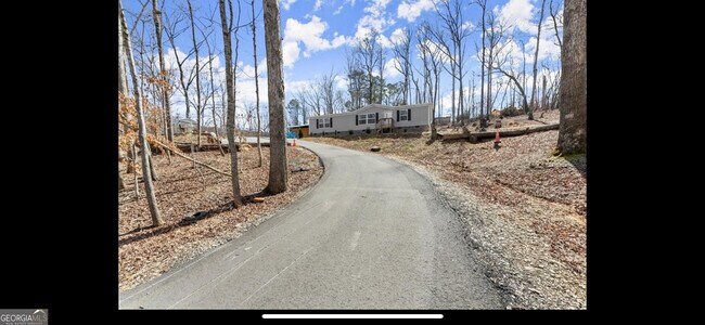 Foto del edificio - 3241 Hidden Valley Rd