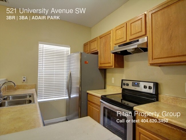 Building Photo - 521 University Ave SW
