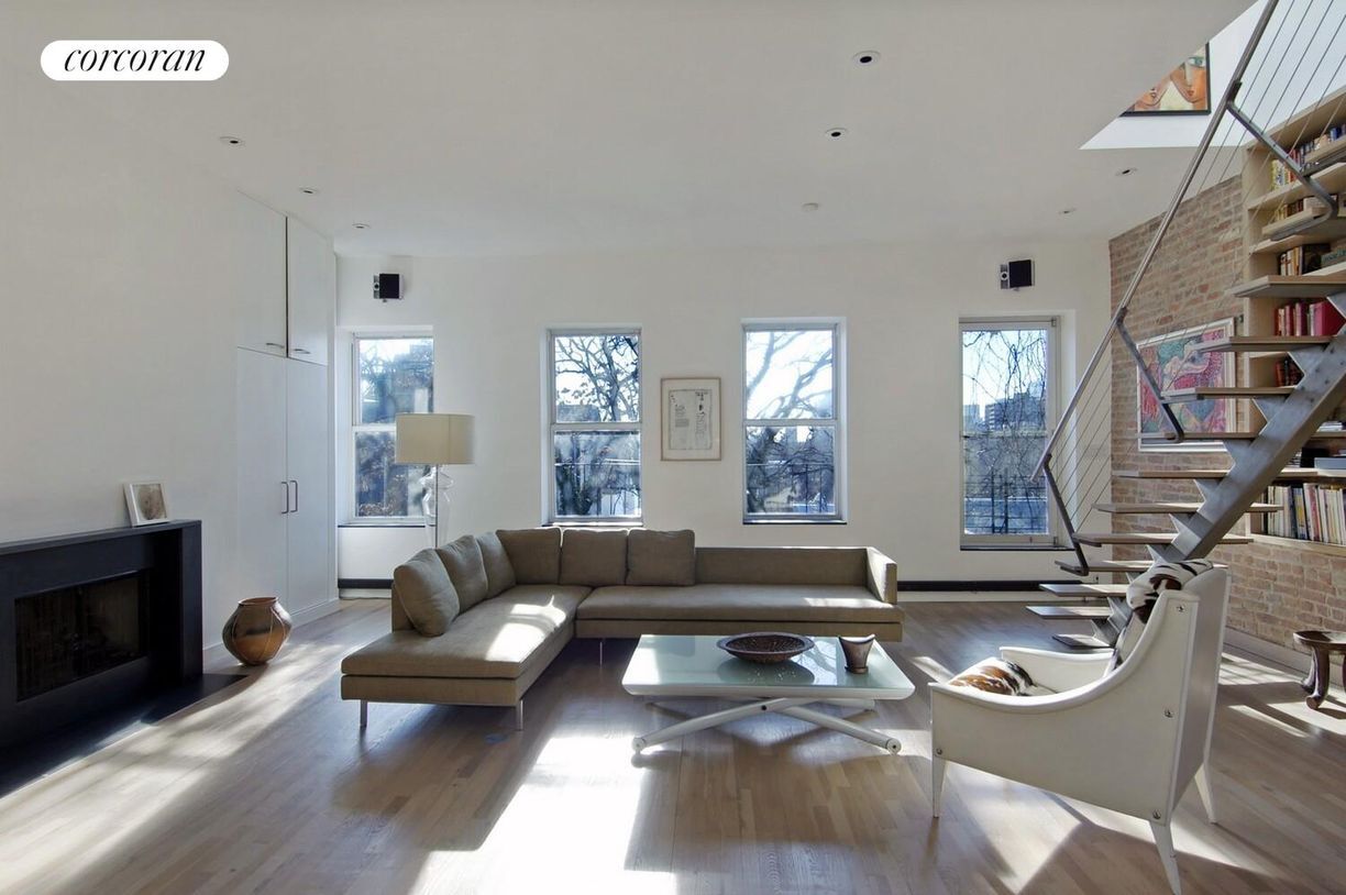 Foto principal - 518 E 11th St