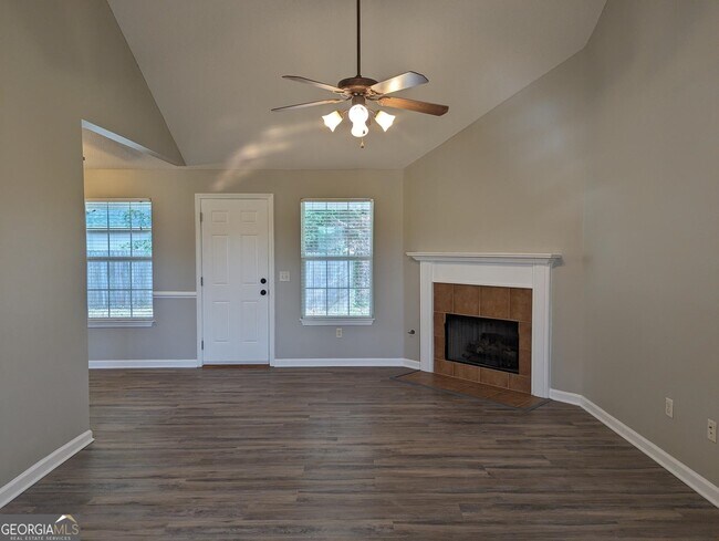 Building Photo - 509 Wisenbaker Rd