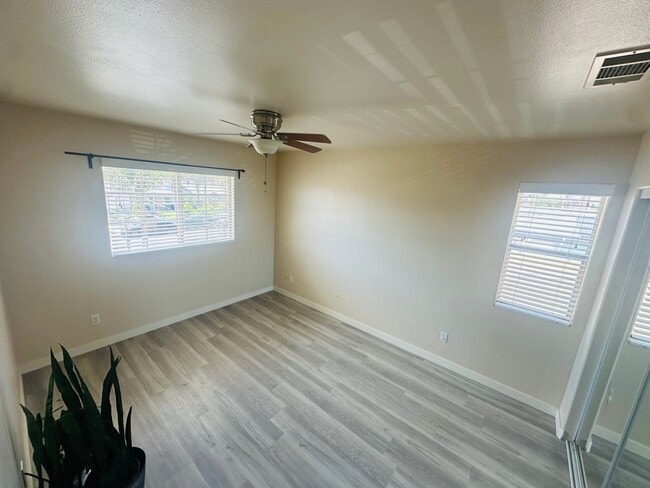 Foto del edificio - 843 Emory St