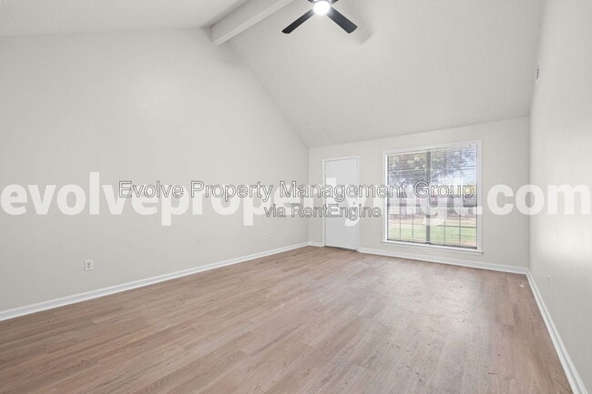 Building Photo - 2295 Belin Dr