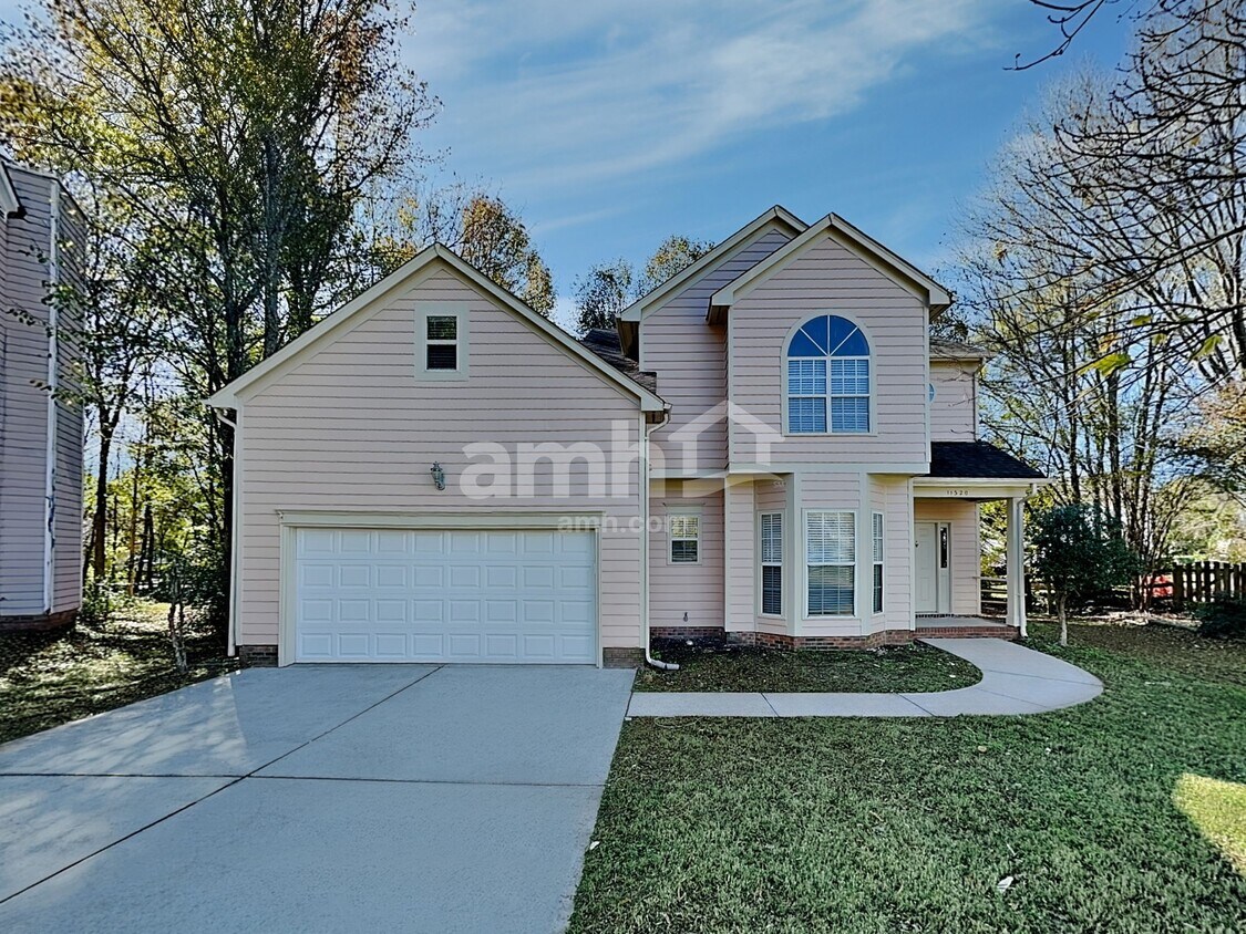 Primary Photo - 11320 Fox Cove Dr