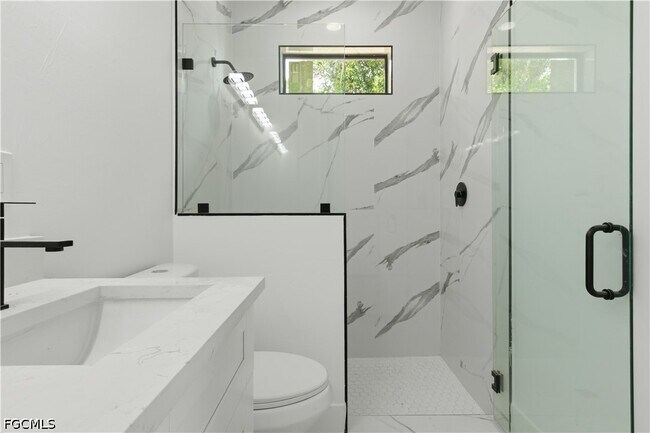 Foto del edificio - 4787 Golfview Blvd