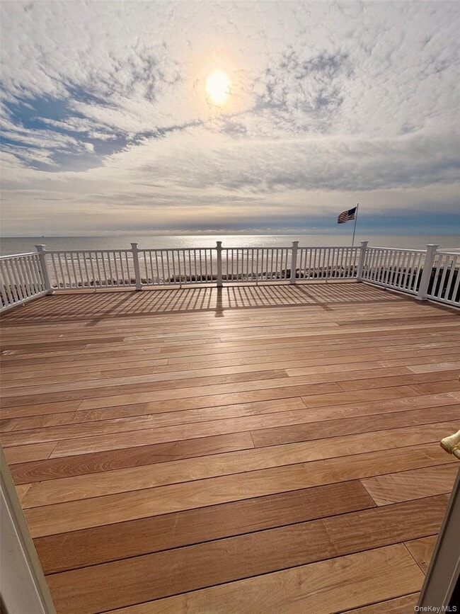 Foto del edificio - 675 Dune Rd