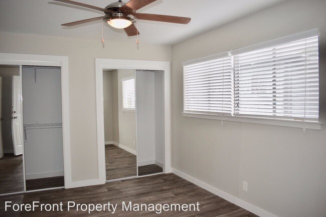 Building Photo - 2 br, 1.5 bath House - 735 Byrnes Dr #6