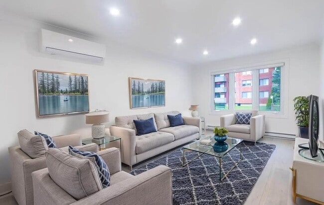 Building Photo - 2630-2632 Rue Modugno