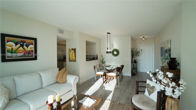 Foto del edificio - 117 NW 42nd Ave