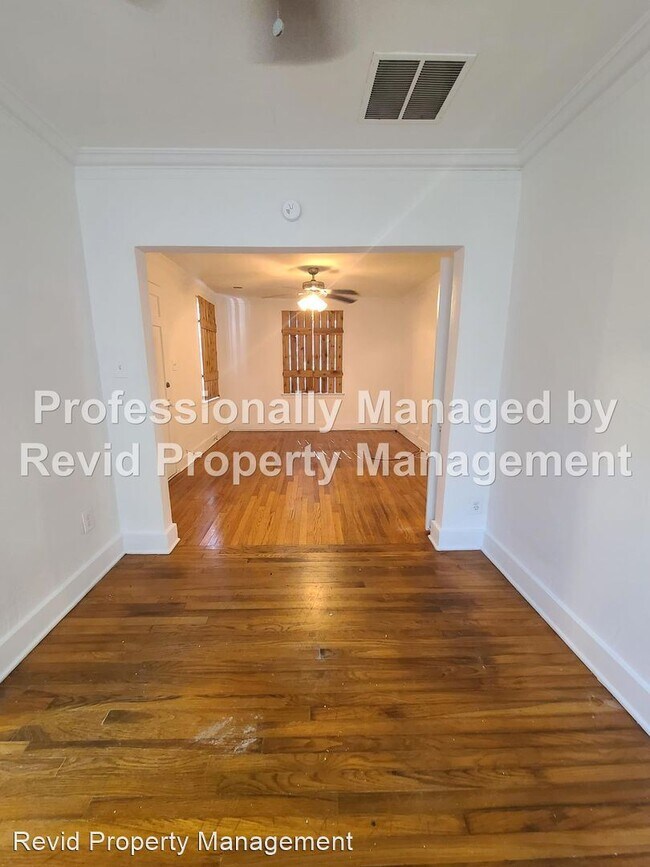 Foto del edificio - 2 br, 1 bath House - 3698 Park Ave.