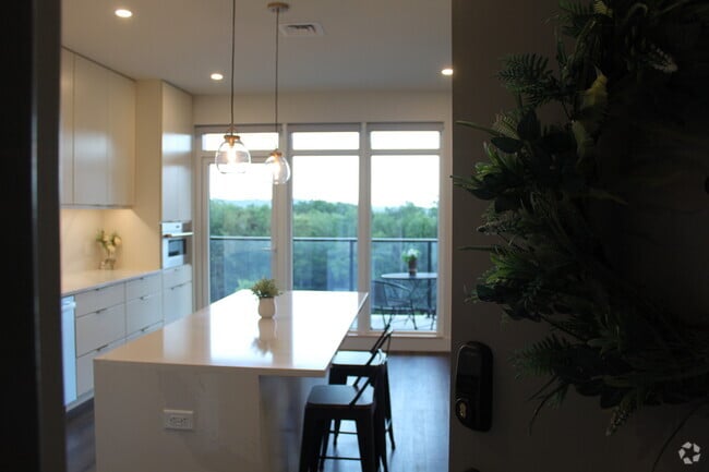 Building Photo - 125 Cambrian Way