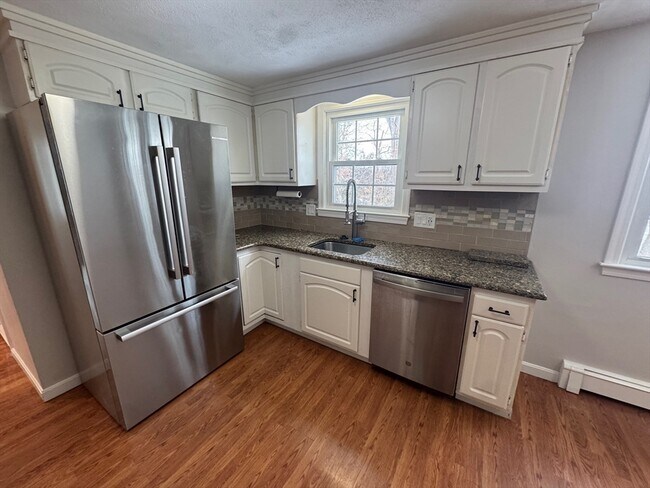 Foto del edificio - 108 Trimount Ave