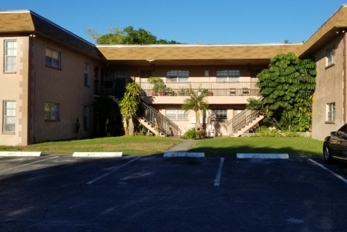 Front of building - 145 Pinellas Way N