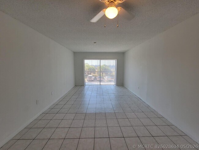 Building Photo - 3700 NW 21st St