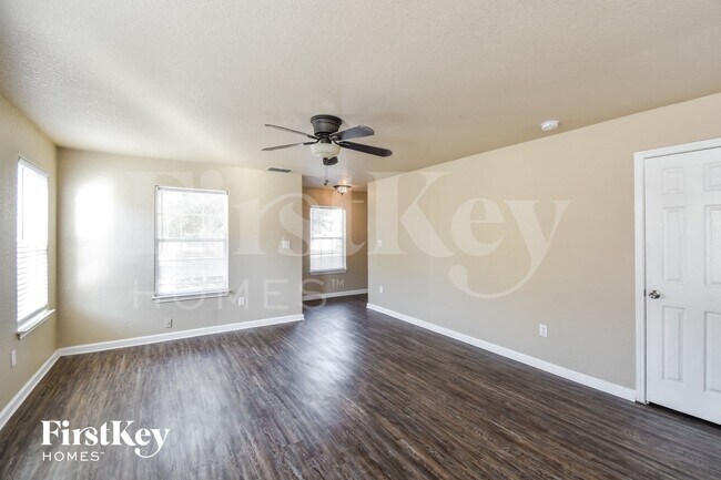 Building Photo - 11222 Country Canyon