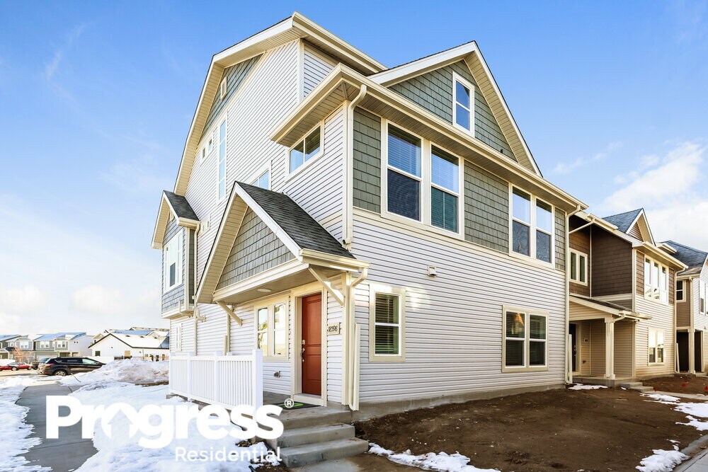 18598 E 47th Pl, Denver, CO 80249 House Rental in Denver, CO