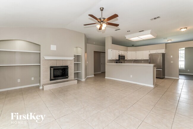 Building Photo - 373 Island View Cir